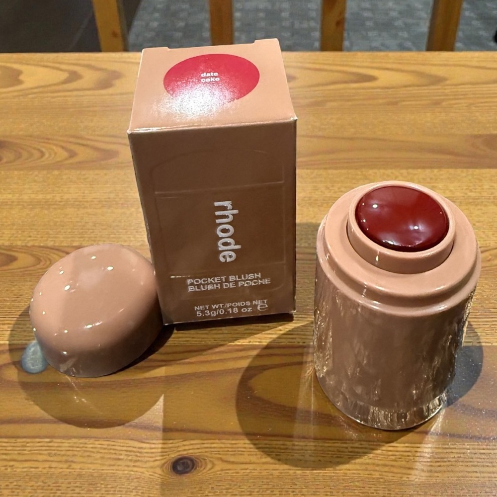 Rhode Beauty blush - Picture 7 of 7